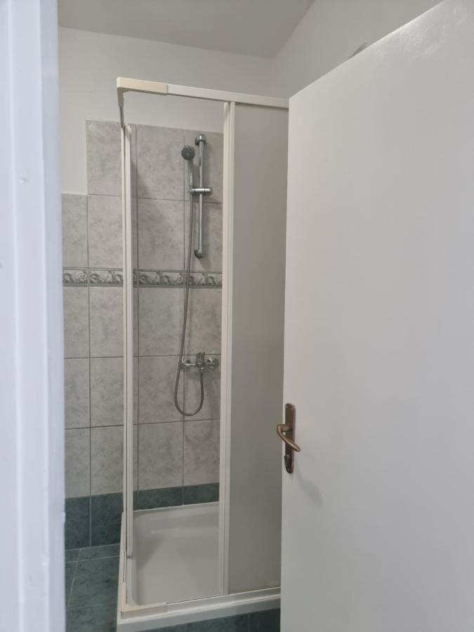 Apartmani Alen Dinjiska Exterior photo