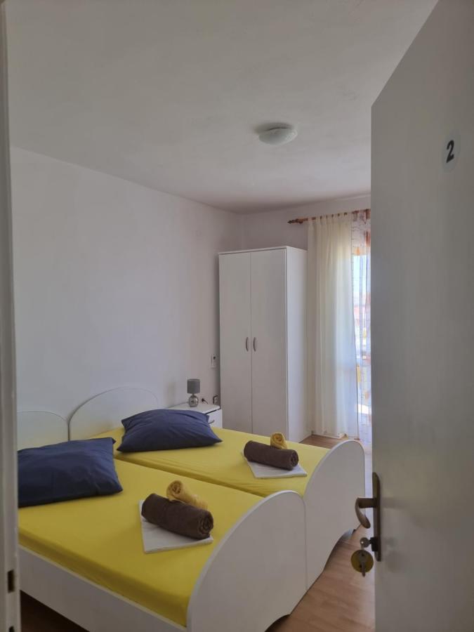 Apartmani Alen Dinjiska Exterior photo