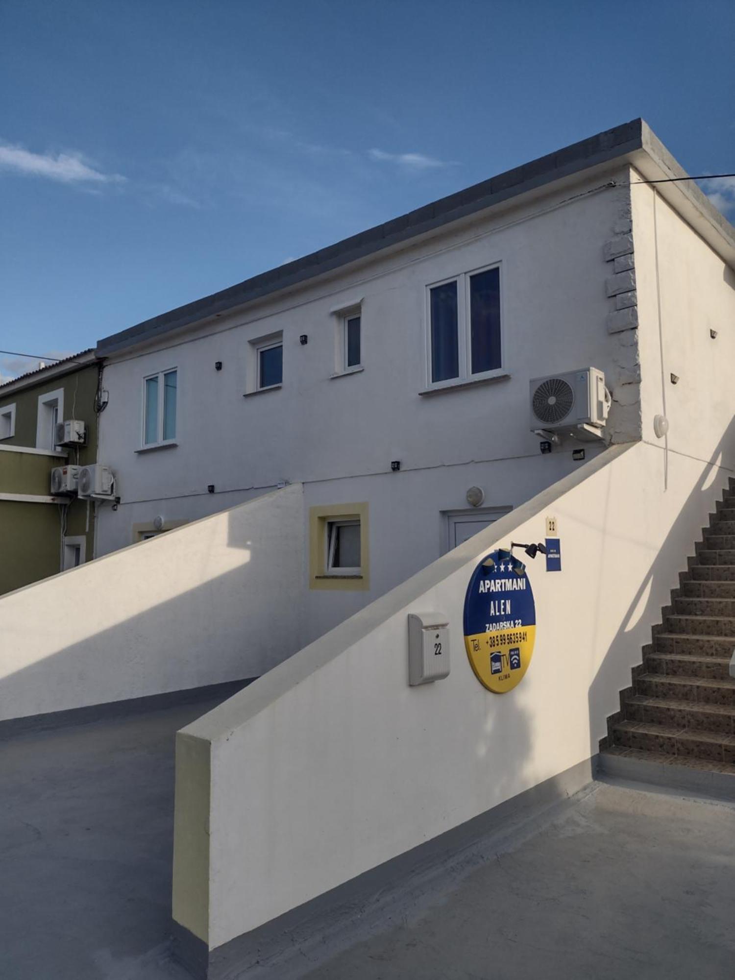 Apartmani Alen Dinjiska Exterior photo
